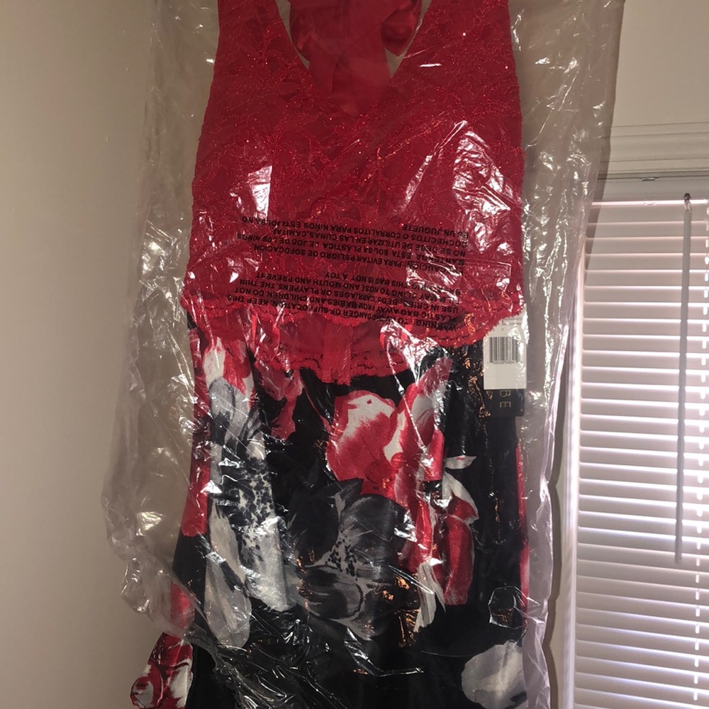 Women’s 2 piece formal dress